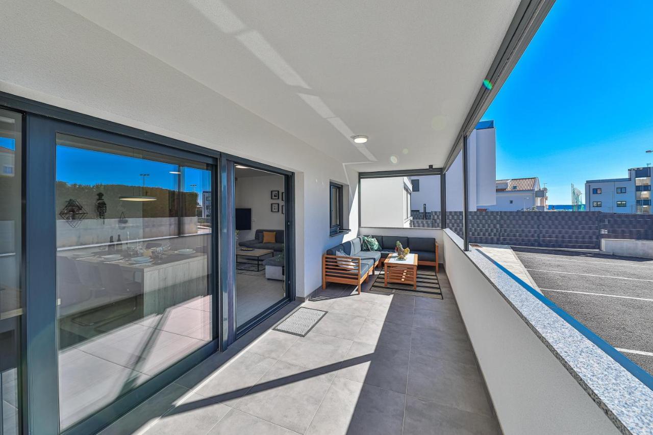 Luxury Apartment Pia With Swimming Pool And Grill トロギール エクステリア 写真