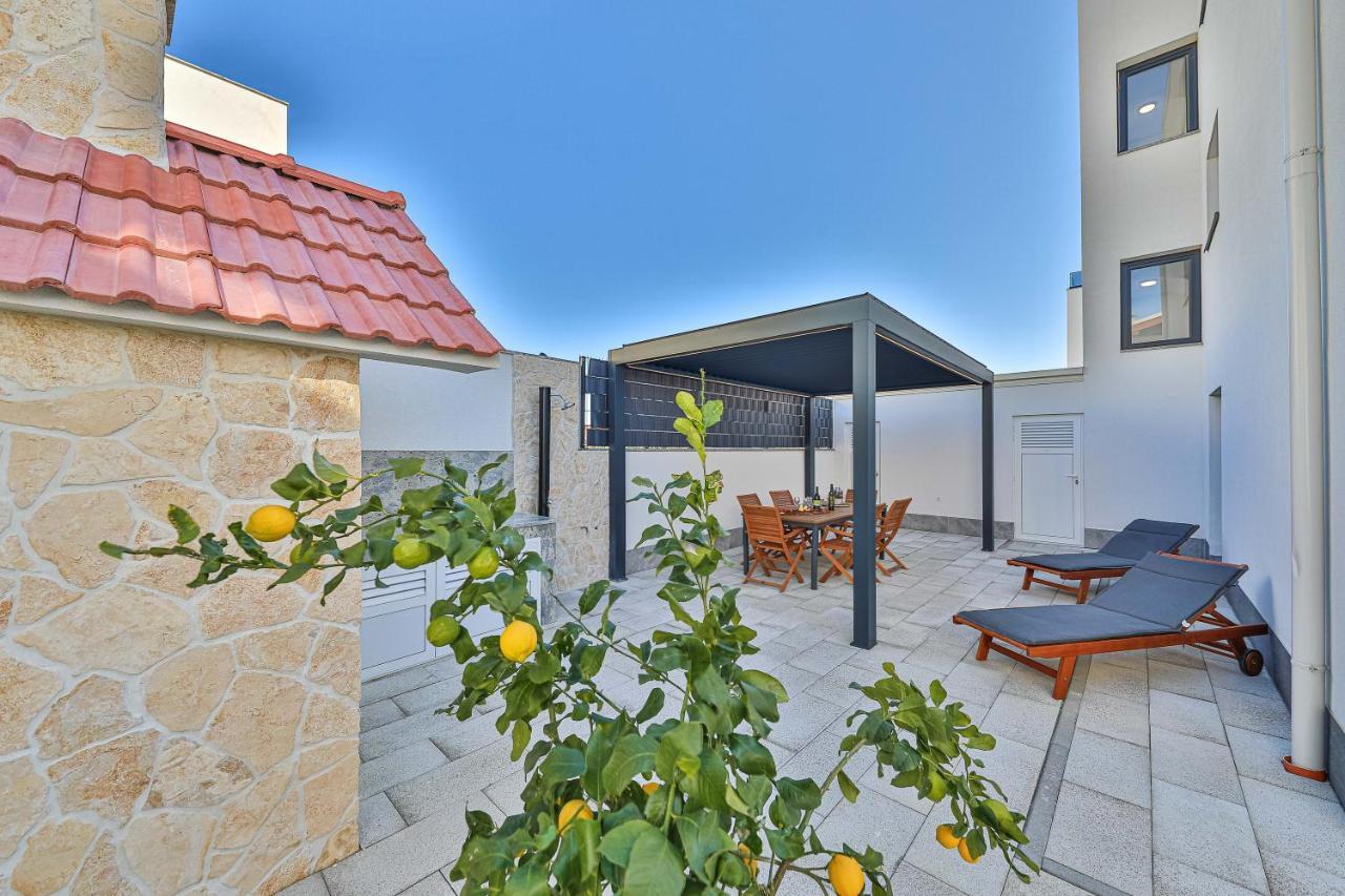 Luxury Apartment Pia With Swimming Pool And Grill トロギール エクステリア 写真