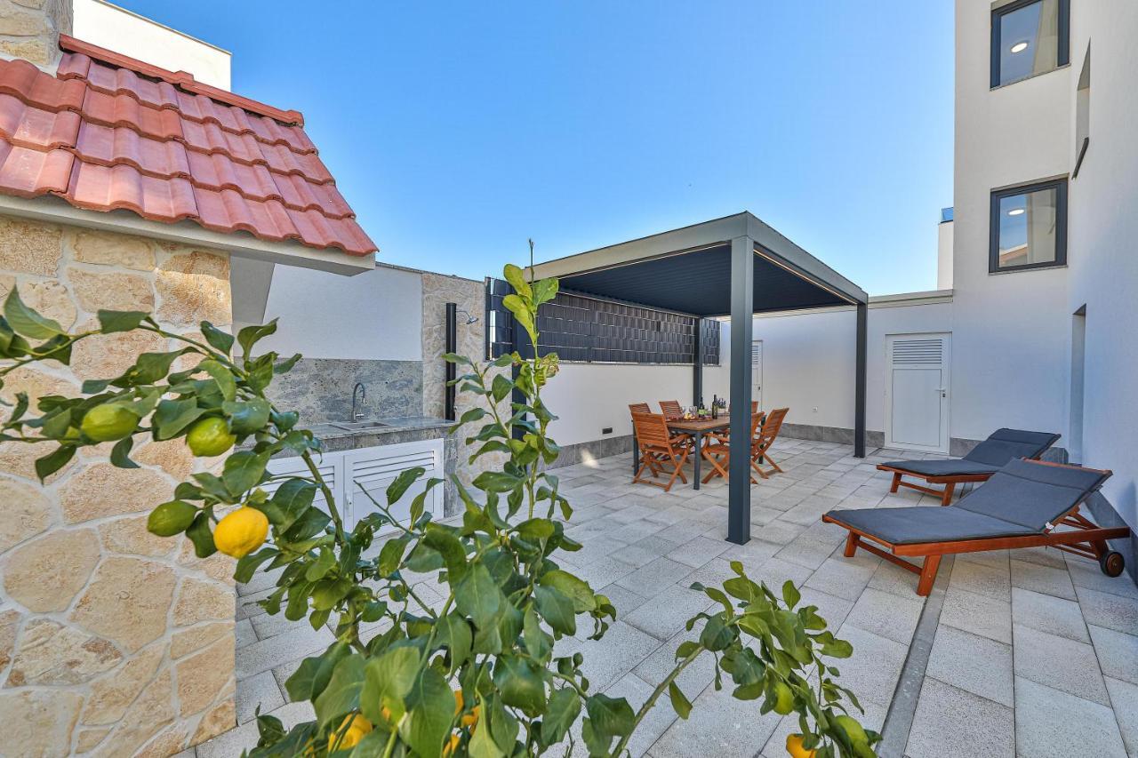 Luxury Apartment Pia With Swimming Pool And Grill トロギール エクステリア 写真